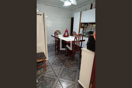 Casa à venda com 3 quartos, 108m² em Vila Medeiros, São Paulo