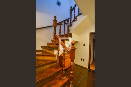 Escada de casa à venda com 3 quartos, 135m² em Vila América, Santo André
