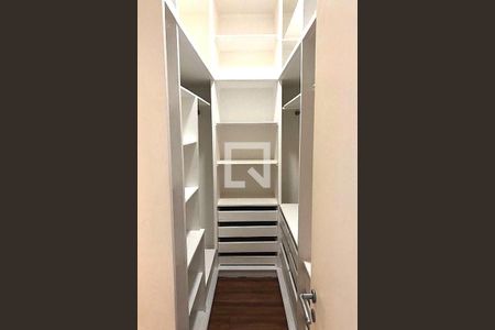 Casa à venda com 5 quartos, 333m² em São Francisco, Niterói