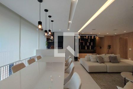 Apartamento à venda com 3 quartos, 147m² em Moema, São Paulo