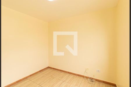 Quarto 1 de apartamento para alugar com 2 quartos, 45m² em Pinheirinho, Curitiba
