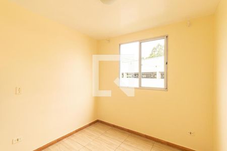 Quarto 2 de apartamento para alugar com 2 quartos, 45m² em Pinheirinho, Curitiba