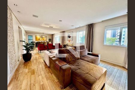 Apartamento à venda com 3 quartos, 206m² em Campo Belo, São Paulo