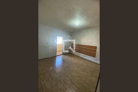 Casa à venda com 4 quartos, 210m² em Km 18, Osasco