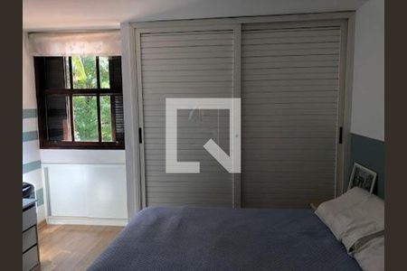 Casa à venda com 3 quartos, 240m² em Jardim Santa Emilia, São Paulo