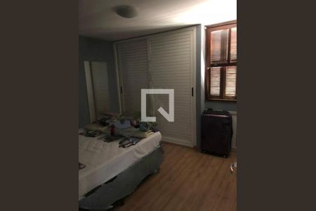 Casa à venda com 3 quartos, 240m² em Jardim Santa Emilia, São Paulo