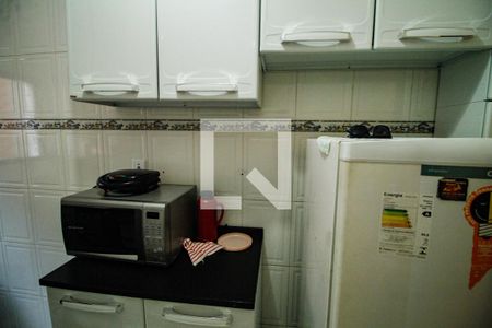 Cozinha de apartamento para alugar com 1 quarto, 45m² em Vila Caiçara, Praia Grande