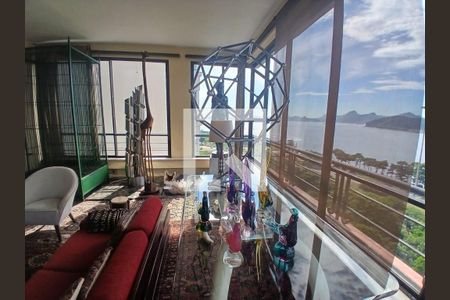 Apartamento à venda com 3 quartos, 240m² em Flamengo, Rio de Janeiro