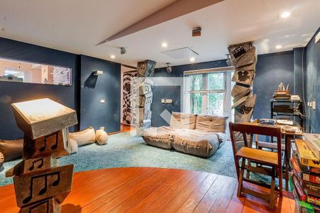 Casa à venda com 7 quartos, 1500m² em Residencial Dez (Alphaville), Santana de Parnaíba