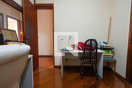 Casa à venda com 4 quartos, 300m² em Piratininga, Niterói