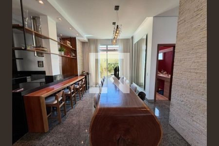 Casa à venda com 3 quartos, 385m² em Jardim Riacho das Pedras, Contagem