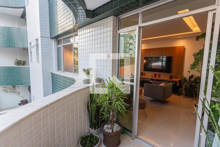 Varanda de apartamento à venda com 4 quartos, 153m² em Cruzeiro, Belo Horizonte