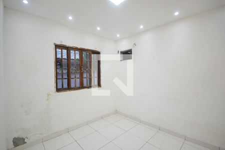 Quarto 1 de casa para alugar com 2 quartos, 70m² em Jardim Continental, Nova Iguaçu
