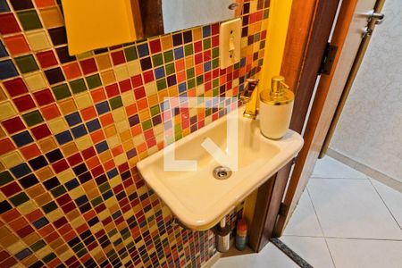 Lavabo de casa à venda com 3 quartos, 174m² em Jaguará, São Paulo