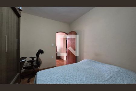 Quarto de casa à venda com 5 quartos, 275m² em Vila Homero Thon, Santo André