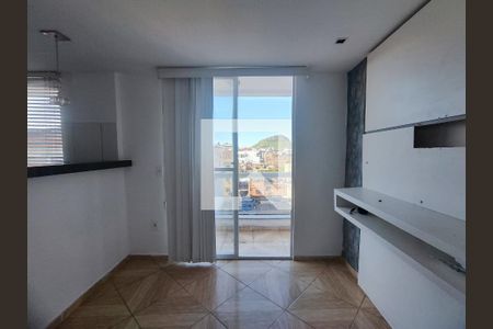 Sala de apartamento para alugar com 1 quarto, 45m² em Recreio dos Bandeirantes, Rio de Janeiro