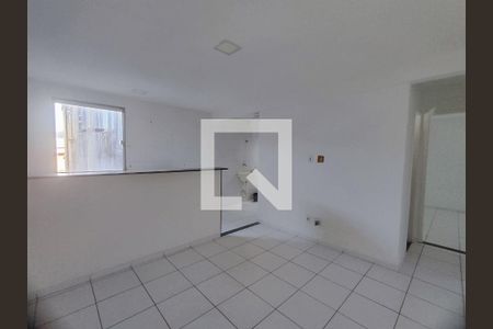 Sala de apartamento para alugar com 2 quartos, 45m² em Recreio dos Bandeirantes, Rio de Janeiro