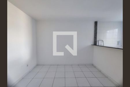 Sala de apartamento para alugar com 2 quartos, 45m² em Recreio dos Bandeirantes, Rio de Janeiro