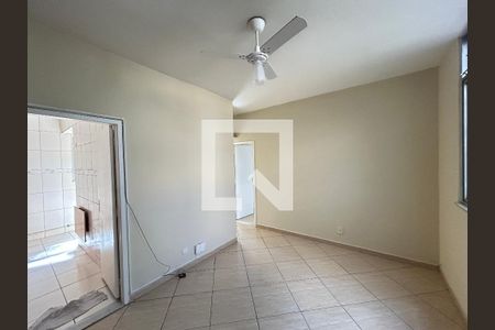 Sala de apartamento à venda com 2 quartos, 57m² em Del Castilho, Rio de Janeiro