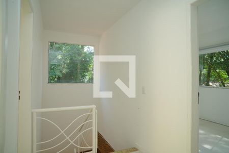 Hall de casa à venda com 3 quartos, 160m² em Serra Grande, Niterói