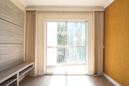 Sala de apartamento para alugar com 3 quartos, 60m² em Chácara Agrindus, Taboão da Serra