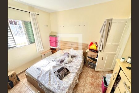 Quarto 2 de casa à venda com 6 quartos, 234m² em Vila Romero, São Paulo