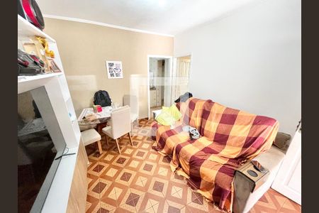 Sala de casa à venda com 6 quartos, 234m² em Vila Romero, São Paulo