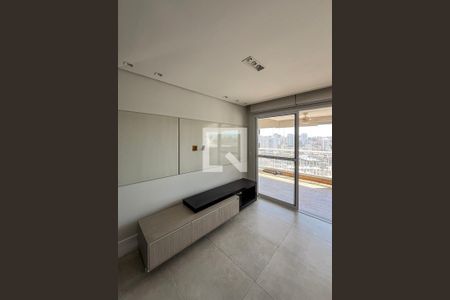Sala de apartamento à venda com 2 quartos, 106m² em Vila Gumercindo, São Paulo