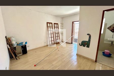 Quarto Suíte 1 de casa à venda com 3 quartos, 1m² em Chácara São Luís, Guarulhos