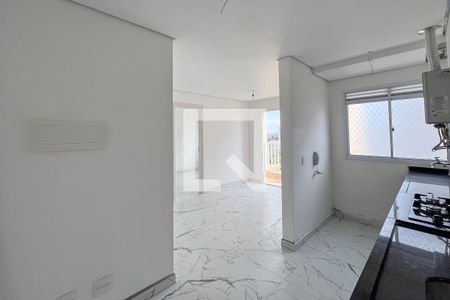 Sala/Cozinha de apartamento para alugar com 2 quartos, 38m² em Jardim Imperador (zona Sul), São Paulo