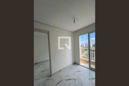 Sala de apartamento para alugar com 2 quartos, 38m² em Jardim Imperador (zona Sul), São Paulo