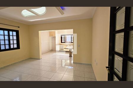 Casa à venda com 3 quartos, 208m² em Horto Santo Antônio, Jundiaí