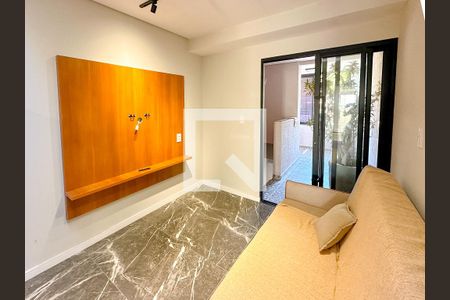 Sala de TV de apartamento para alugar com 1 quarto, 30m² em São João do Rio Vermelho, Florianópolis