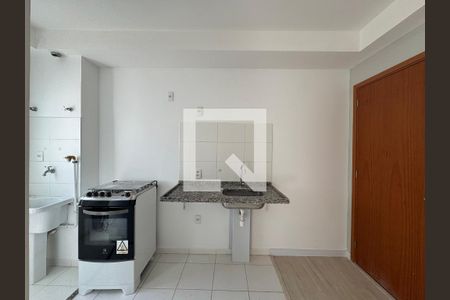 Cozinha de apartamento à venda com 2 quartos, 44m² em Jardim Boa Vista (zona Oeste), Osasco
