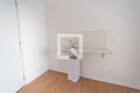 Sala/Cozinha de apartamento para alugar com 2 quartos, 28m² em Jardim Danfer, São Paulo