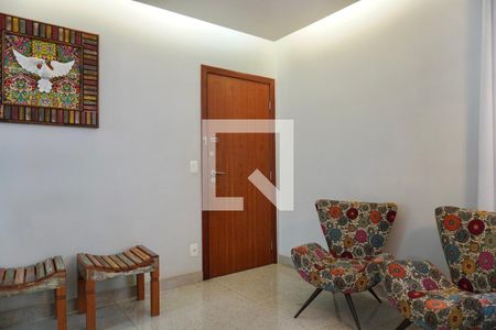 Apartamento à venda com 3 quartos, 77m² em Fernão Dias, Belo Horizonte