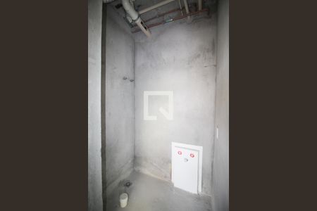 Lavabo de apartamento à venda com 3 quartos, 181m² em Itaim Bibi, São Paulo