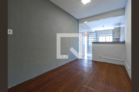 Casa para alugar com 2 quartos, 110m² em Parque Pan Americano, São Paulo
