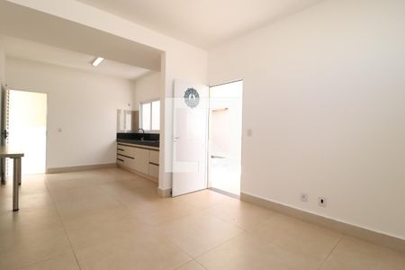 Sala 1 de casa para alugar com 3 quartos, 145m² em Morada da Colina, Uberlândia