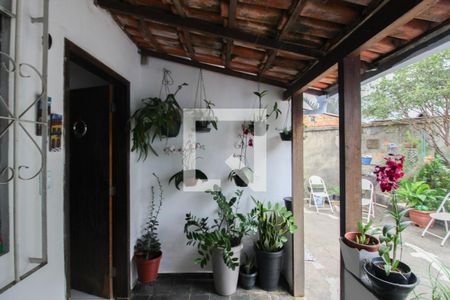 Casa à venda com 2 quartos, 360m² em Céu Azul, Belo Horizonte