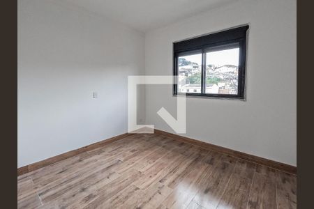 Casa à venda com 3 quartos, 140m² em Vila Bonilha, São Paulo