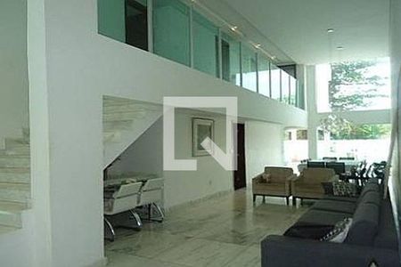 Casa à venda com 4 quartos, 412m² em Santa Lúcia, Belo Horizonte