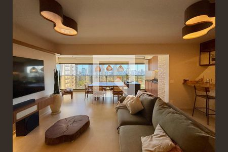 Sala de apartamento à venda com 3 quartos, 136m² em Campo Belo, São Paulo