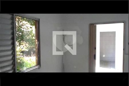 Casa à venda com 4 quartos, 500m² em Vila Santa Edwiges, São Paulo