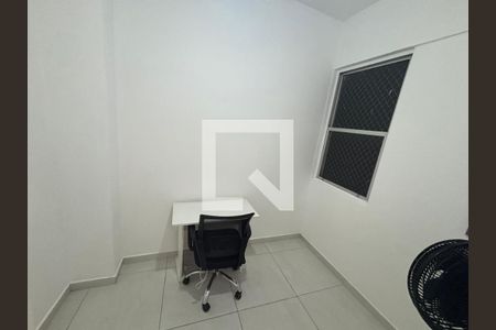 Quarto de apartamento para alugar com 3 quartos, 90m² em Coqueiros, Florianópolis