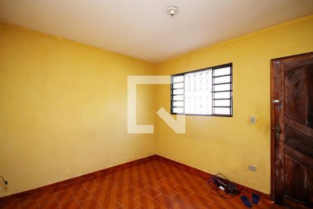 Sala 1 de casa para alugar com 2 quartos, 150m² em Jardim Rosalina, Cotia