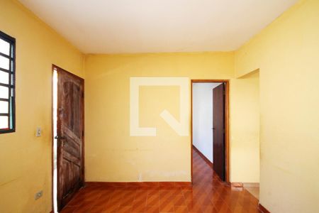 Sala 1 de casa para alugar com 2 quartos, 150m² em Jardim Rosalina, Cotia