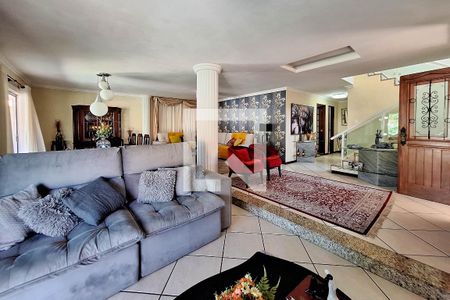 Sala de casa de condomínio para alugar com 4 quartos, 303m² em Várzea das Moças, Niterói