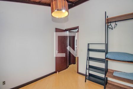 Quarto de casa de condomínio à venda com 2 quartos, 110m² em Humaitá, Porto Alegre