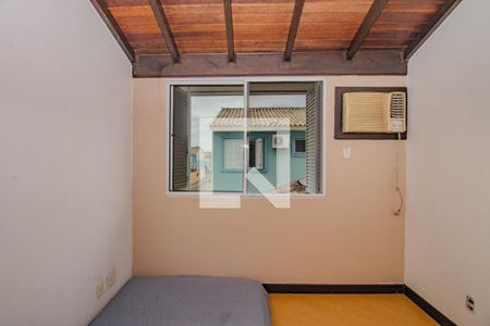 Quarto de casa de condomínio à venda com 2 quartos, 110m² em Humaitá, Porto Alegre